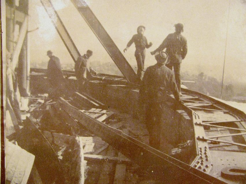 Ironworkers and framework of Minnesota State Capitol dome, 1901